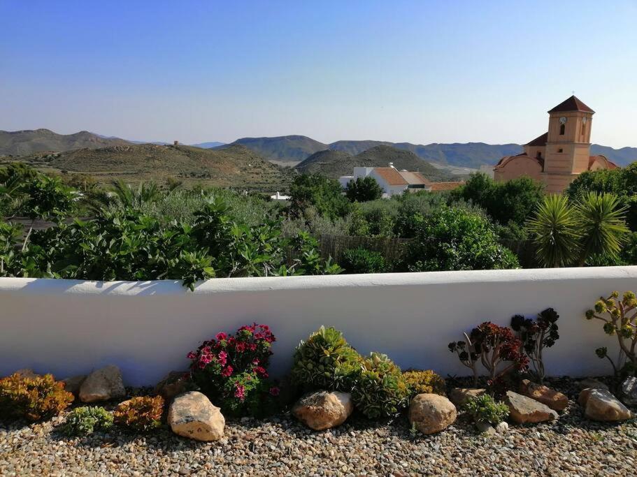 卢凯内纳-德拉斯托雷斯Casa Jardin. Vivienda Rural En Zona Tranquila.别墅 外观 照片